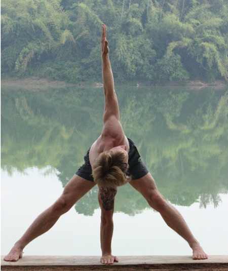 yogibe:yoga twist  