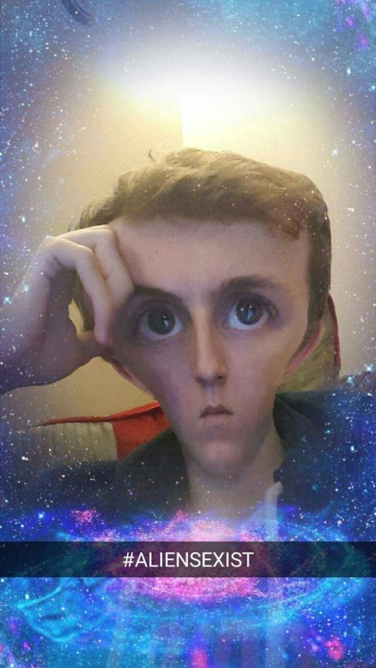 itsagifnotagif:  What’s the # is it Aliens exist or Alien sexist we will never know