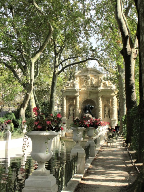 charlesreeza:    The Medici Fountain in the Luxembourg Gardens, ParisAround 1630,
