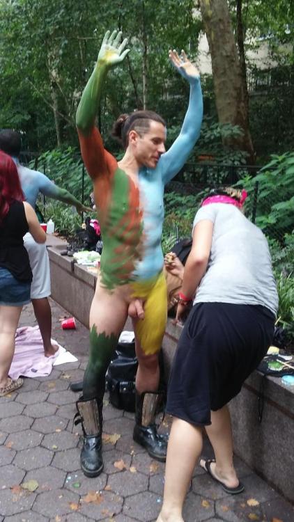 gay-pegasus:  http://gay-pegasus.tumblr.com/ Body Painting 