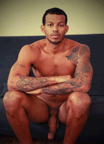 kingvirgo09:  kingquylo:  Sexy af…   Husband