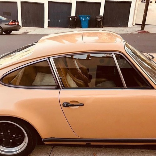 Porsche via @tennesseeestrok . . . . . . . . . . #design #inspiration #forecast #forward #style #sha