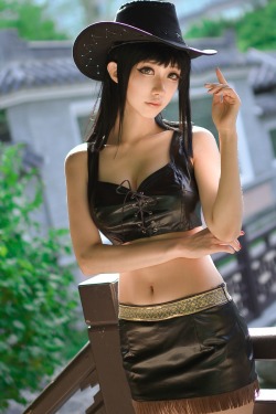 cosplay-soul:  Nico Robin | One Piece 