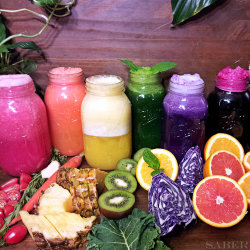 sherry-blossom:  sabersecrets:  Rainbow Weekend Detox.   The colors. Look at the colors. Wow.