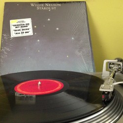 nowxspinning:  Willie Nelson /// Stardust