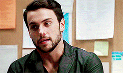 phlpsheas:  Hair gel’s got i c e in his veins. 