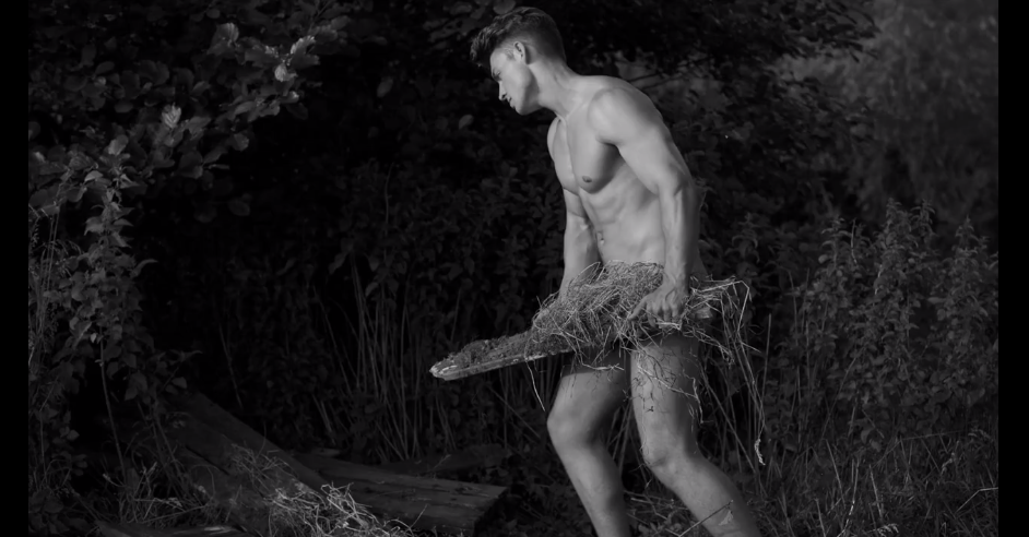 ccboy88:  Laurence Hulse - the Warwick Rowers’ frontman is my eyecandy 