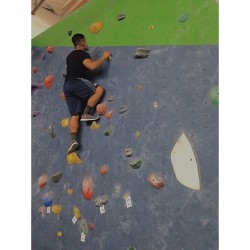 ☁️Vertical Heaven☁️  First time Bouldering!