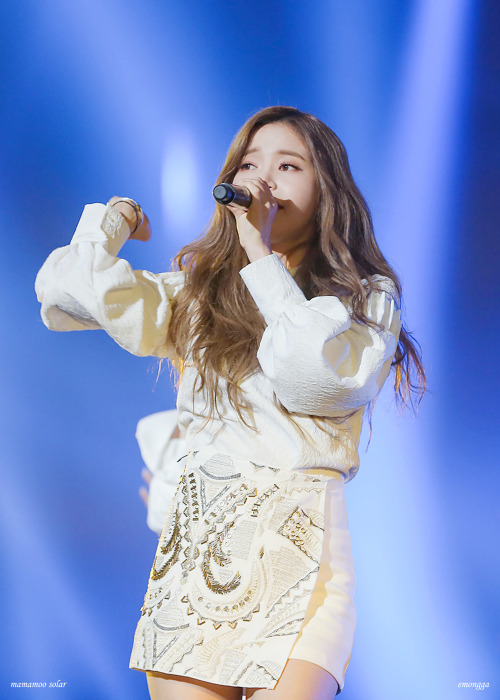 fy-yongsun:161226 Solar @ SBS Gayo Daejun 2016 © emongga