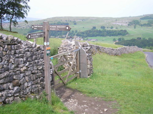 Bridleway junction, Langcliffe, North Yorkshire