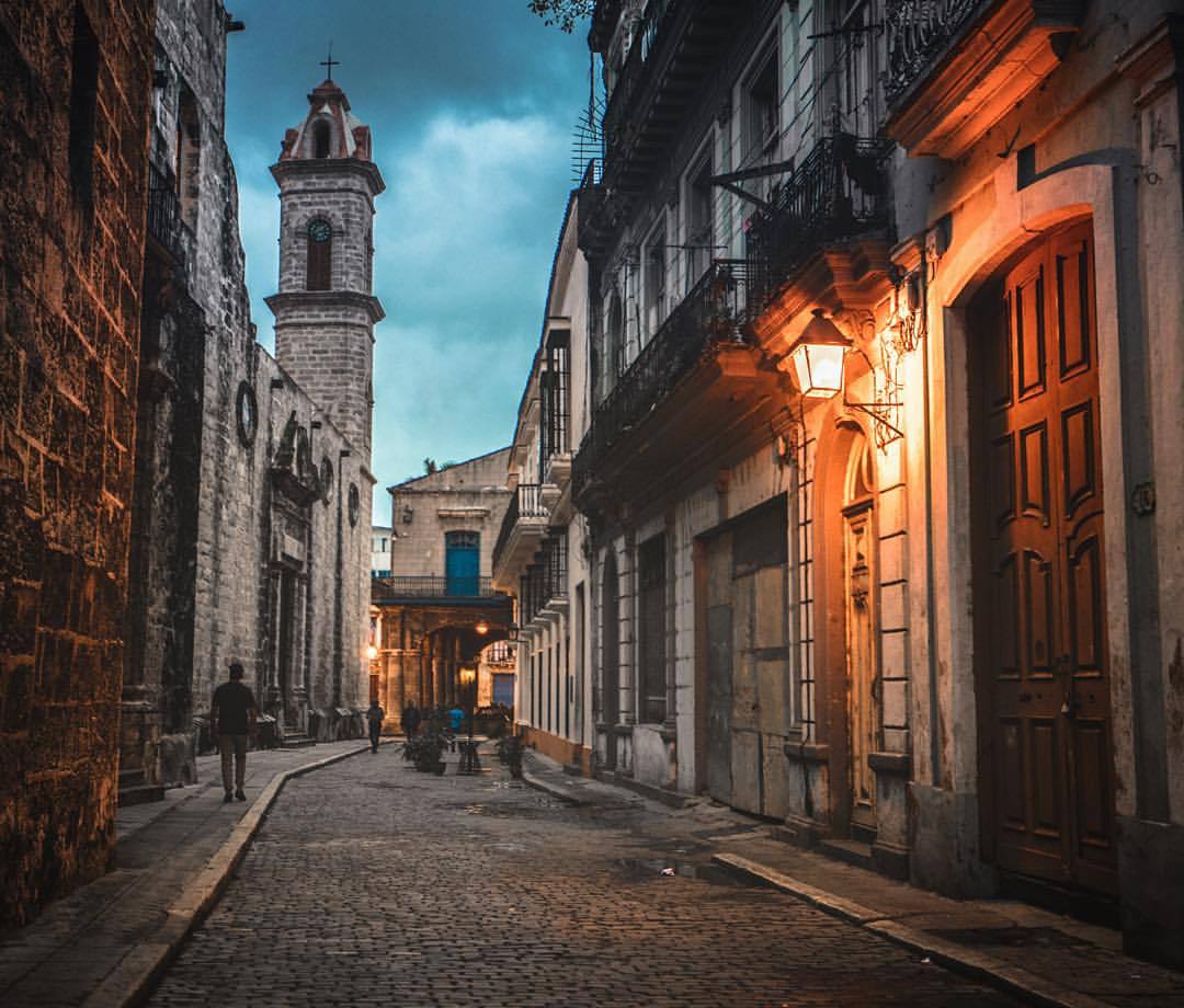nythroughthelens:
“ Took this photo in Havana, Cuba on a very, very early morning while scouting filming locations with my Sony α7R II. Sometimes the best moments are not completely pre-meditated.
I had just jumped out of the van with the rest of the...