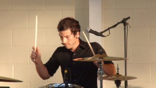oneanddun:September 18, 2010 || Uprise Festival