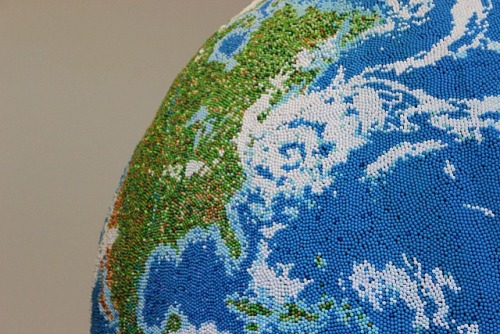 fallen-angel-with-a-shotgun: bubblegloopswamp: megablaziken: junkculture: A World Globe Made Out of 