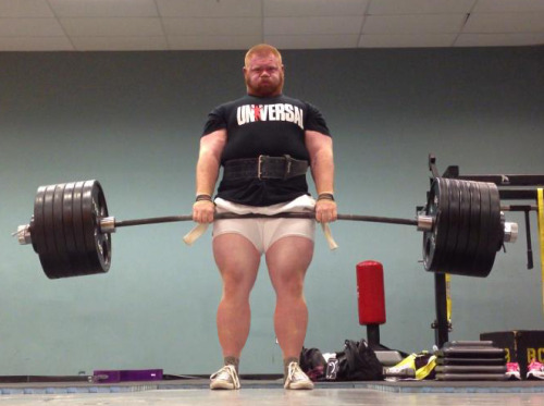 thebigbearcave:  Yes, his thighs are indeed ridiculous….. so is so much else on him