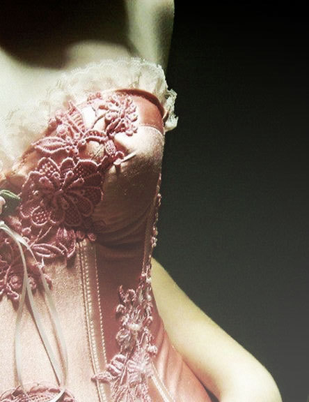 bentleydierks:Inspiration ↴ CORSETSThe corset has been erroneously attributed to Catherine de’ Medic