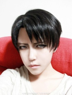 moriyasuwako:  vitalida:   another cosplay of Levi I found.. by x OvO anime eyes in real life   