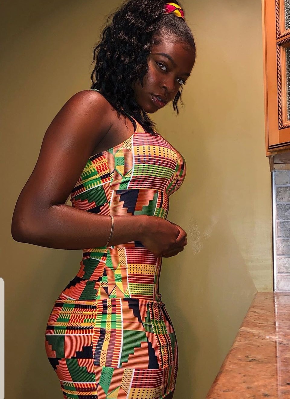 kingjazziedad:  DeliciouslySexy. Curvy. DarkSkinnedBeauty. Ms Enly10me ❤️❤️❤️