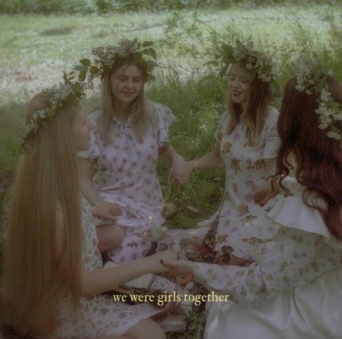 Me And The Other Girl Bloggers Fr