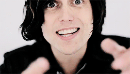 gwiyowos-deactivated20151216:  kick me 