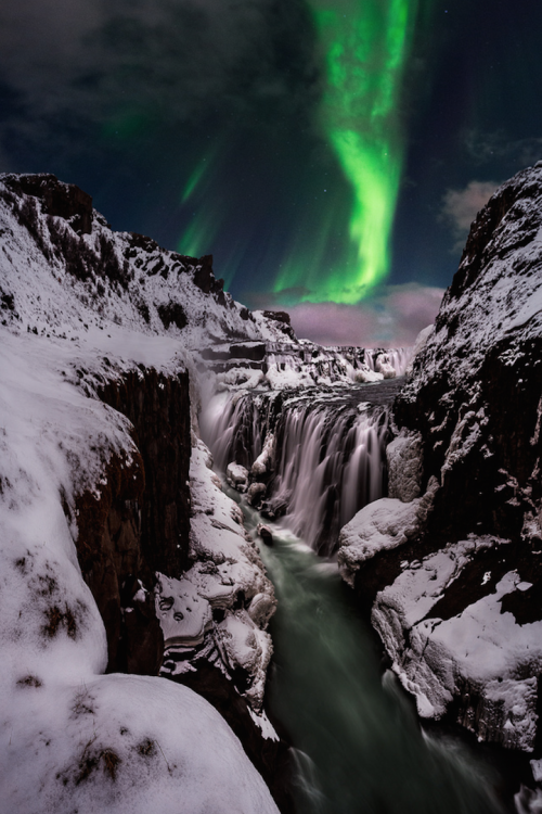 Porn photo mymodernmet:  On a trip to Iceland, Spain-based