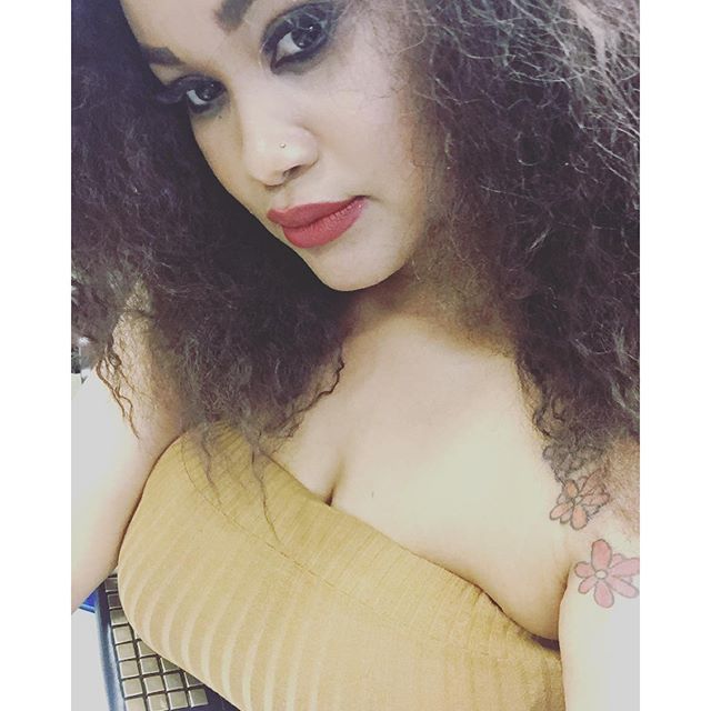 extremebodiez:  Super Thick Linda