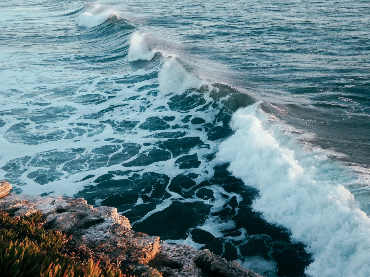 leaberphotos: So take time, feel your flowSetting them goals, tell me all you know