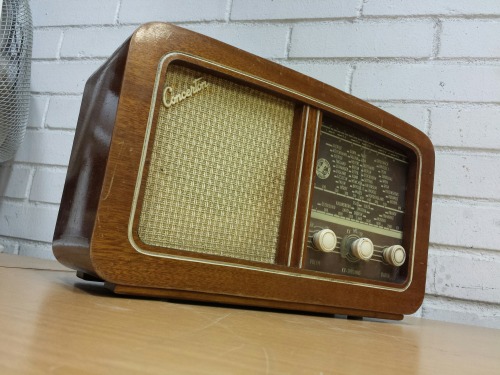 Stern &amp; Stern Concerton V 523 Tube Radio, 1952