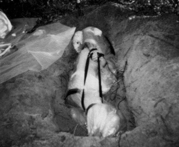 mrevilboy:  The part-time hobby of BTK serial killer Dennis Rader enjoyed wearing