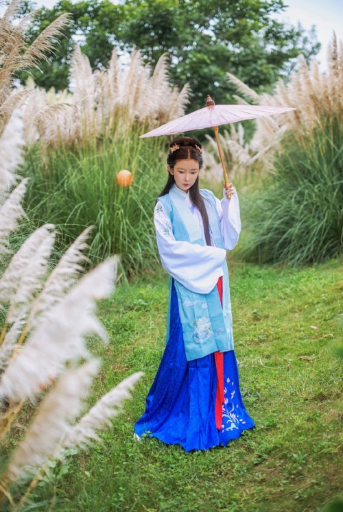 hanfugallery: traditional chinese hanfu by 芥子记汉服 
