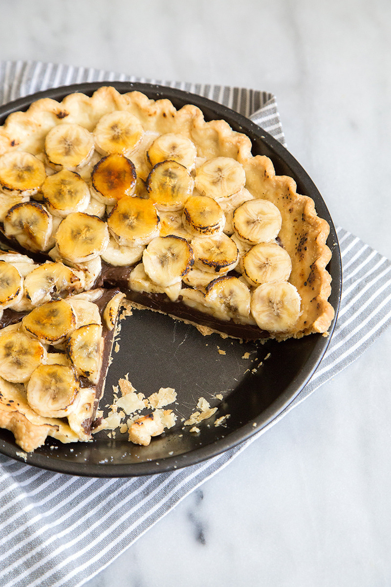 guardians-of-the-food:  Banana Truffle Pie 