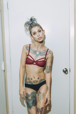 dont-forget-about-inked-girls:  More here