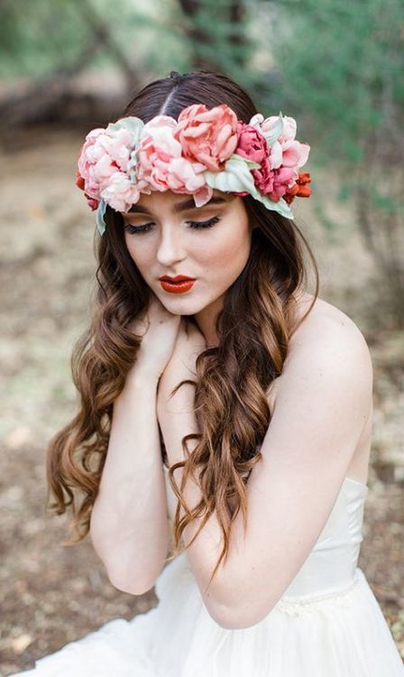 Philomene flower halo, #H902 on We Heart It.