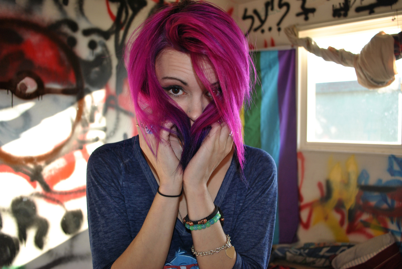 kiefeon:  added some darker colour to my hair♥ 