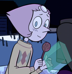 Lesbiass:  I Bring To U A Very Important Message: Pearl