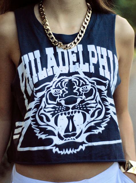 gossipinq:  romwe:   “Philadelphia Tiger Head” Blue Sleeveless Shirt   BUY IT HERE!