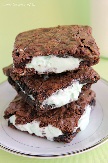 fooderific:  find more mouthwatering treats and recipes here!  O.o