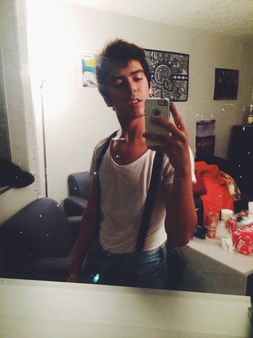 powderedtits:  Why am I not asleep 