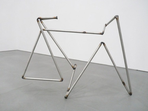 redruzdigitalsoup:  Caroline Mesquita, Vélo, 2013 