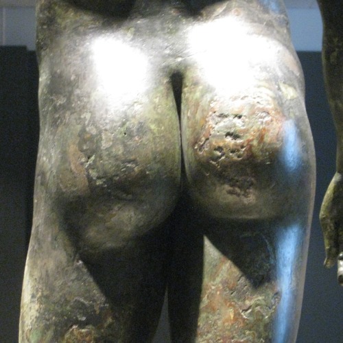 daftwithoneshoe:sherllllock:national gallery, rome: marble butts appreciationah, classical art