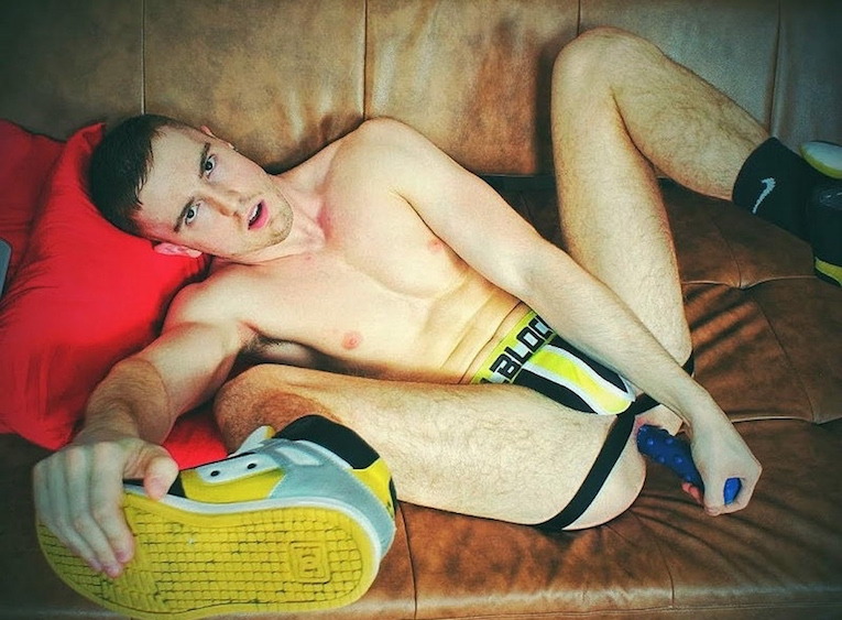 boysk8pig:  http://boysk8pig.tumblr.com/ is the best for gay fetish blog in Tumblr,