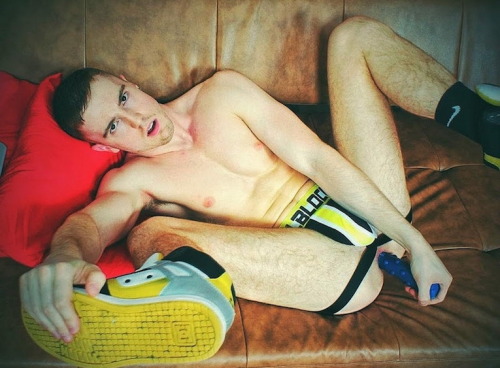 boysk8pig:  http://boysk8pig.tumblr.com/ is the best for gay fetish blog in Tumblr, follow me and i will follow you back