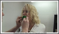 elizabethandrews:  @MiaVallis gets her mouth