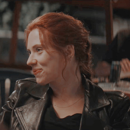 Natasha Romanoff/Black Widow icons ✨— If you use, please give credits on twitter: @ scarlettsgreys