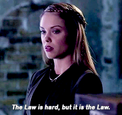 Magnus 2000% Done With Shadowhunters