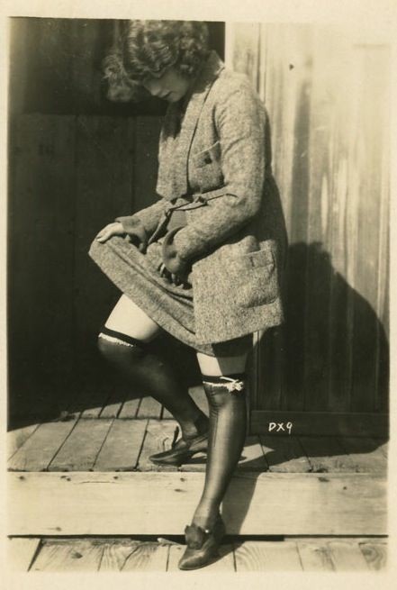 misskayonyx: Working girl, c.1924.