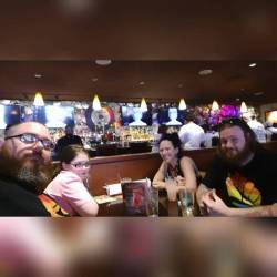 Having Linner with the mates after a long day at the Pride Parade! (at Hard Rock Cafe Boston)