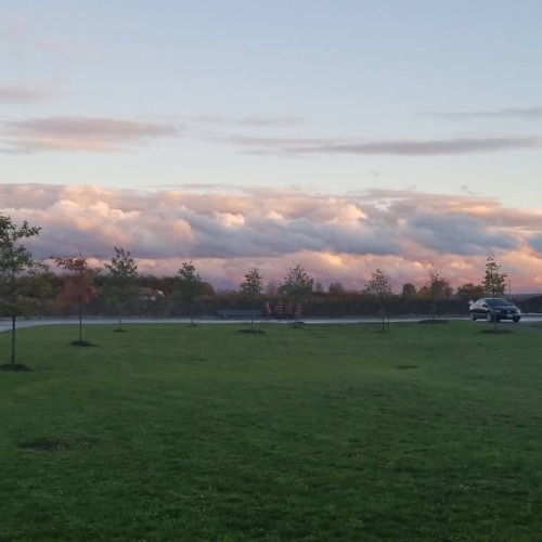 Crazy sky. #storm #stormclouds #clouds #sunset #fall (at Almonte, Ontario) www.instagram.com