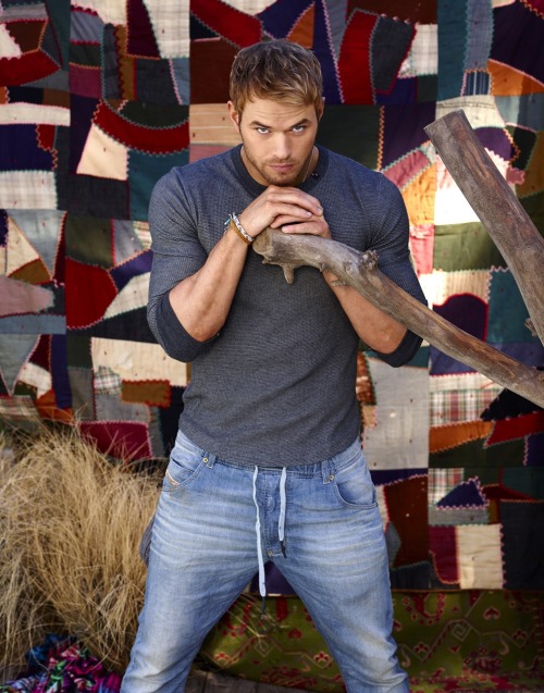 my-black-all-star:  Kellan Lutz - Abbot & Main 2014 - vía http://befamouss.forumfree.it/?t=68407871#.UysfYste7T0.tumblr 