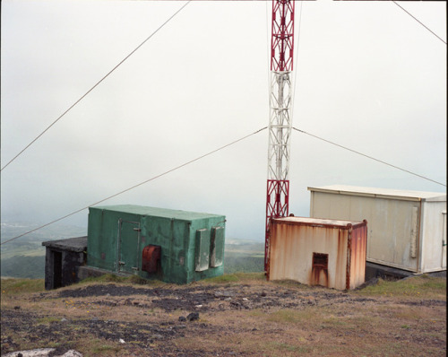 Ile de Faial, AçoresAu sommet du Cabeco Gordo, des radars et des antennes surplombent l’île. 
