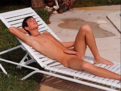 hornytexasboy:  This is why I love summer